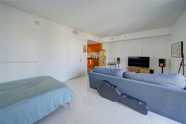 Building Photo - 50 Biscayne Blvd