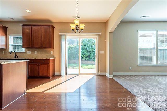 Building Photo - 2003 Fallondale Rd