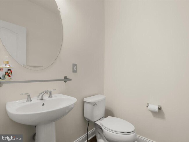 Building Photo - 7761 Crystal Brook Way