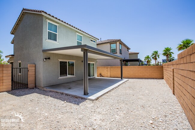 Building Photo - Modern 3Bdm 2.5Ba Two-Story Home in the De...