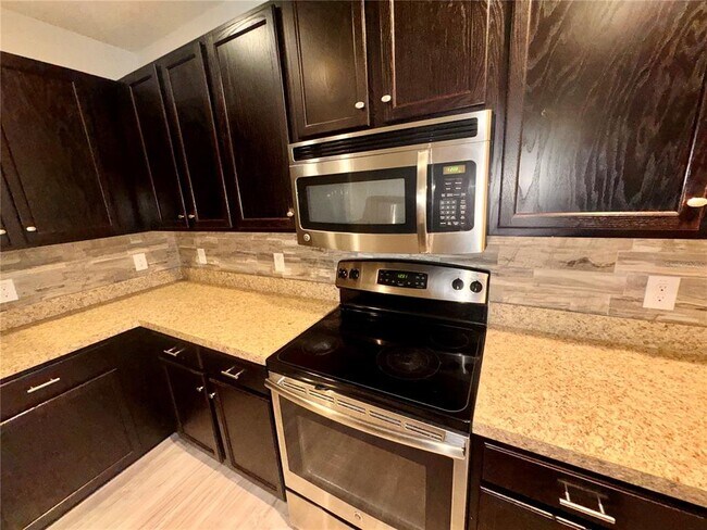 Building Photo - 2896 Tanzanite Terrace