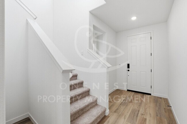 Building Photo - Modern Living at Its Finest: Brand New Twelve Bridges Home