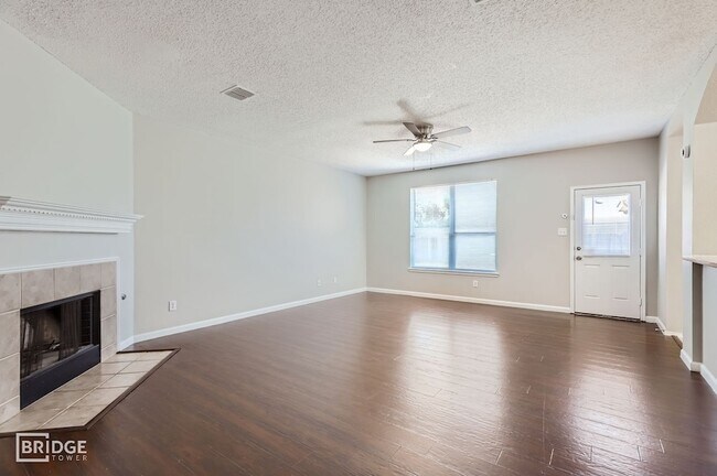 Building Photo - 1507 Walnut Ridge Dr