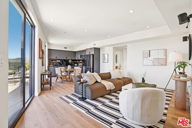 Building Photo - 1110 Spaulding Ave