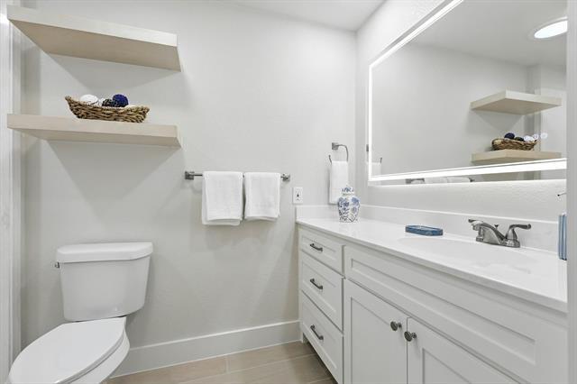 Building Photo - 3901 Montecito Dr