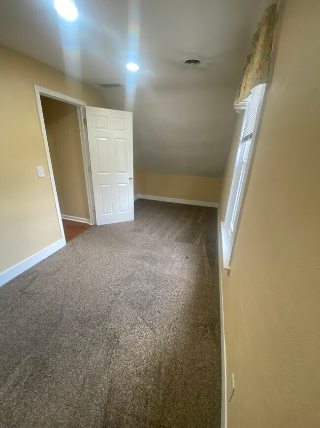 64 Flohr Ave 64 Flohr Ave West Seneca NY 14224 Apartment Finder