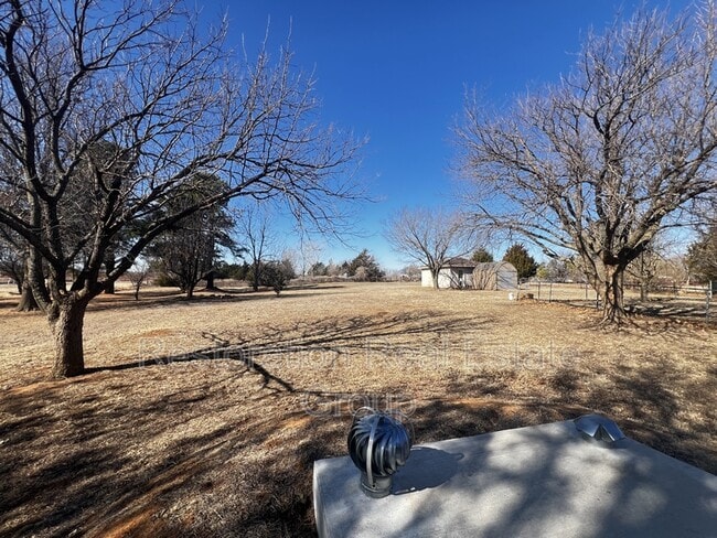 Building Photo - 819 N2964 Rd