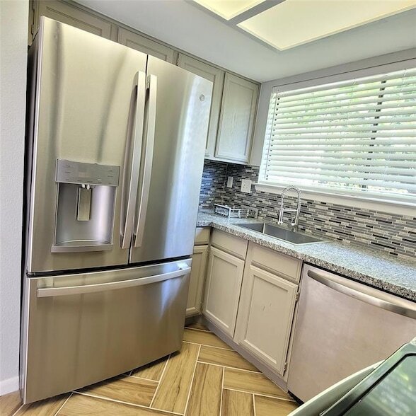 Building Photo - 13351 Water Oak Ln