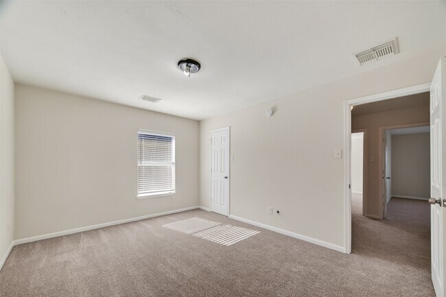 Building Photo - 2708 Calico Creek Ln