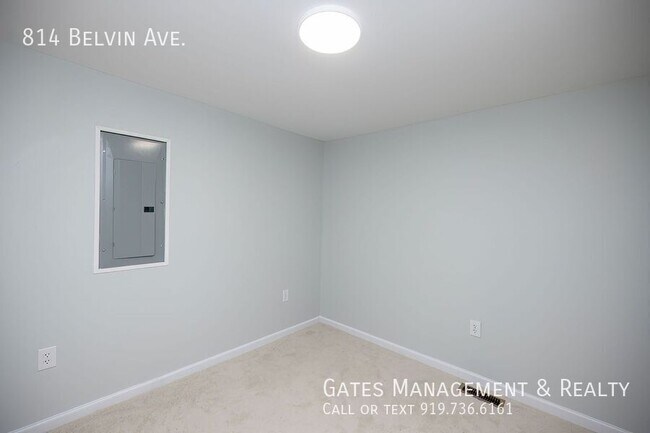 Building Photo - 814 Belvin Ave
