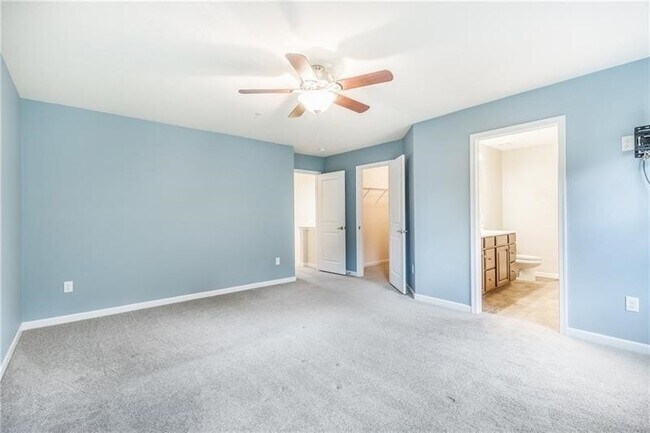 Building Photo - 248 Broadstone Dr
