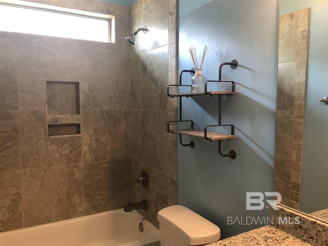 Building Photo - 30220 Persimmon Dr
