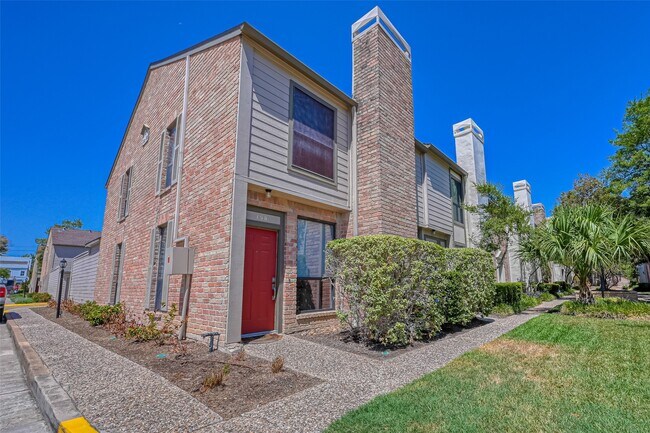 Building Photo - 1201 McDuffie St