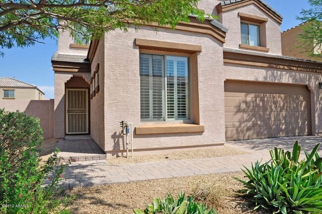 Building Photo - Charming 4 Bed 3 Bath Home in Norterra Area