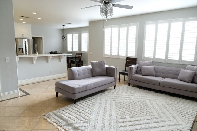 Building Photo - 16 Villager