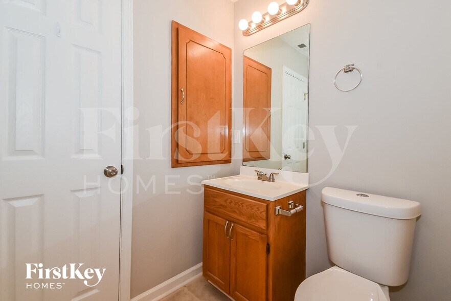 Building Photo - 189 Bay Ct Dr