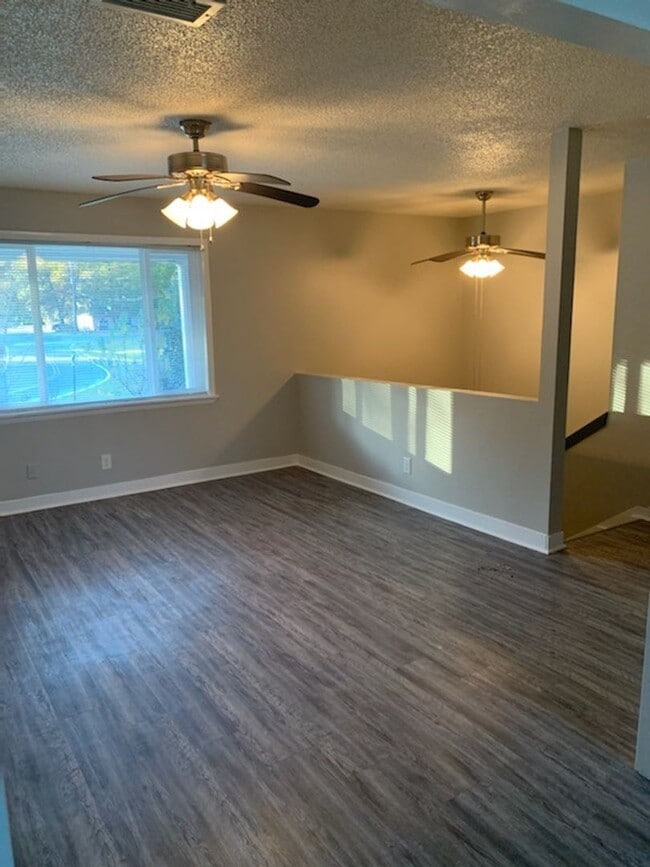 Building Photo - Coming Soon!