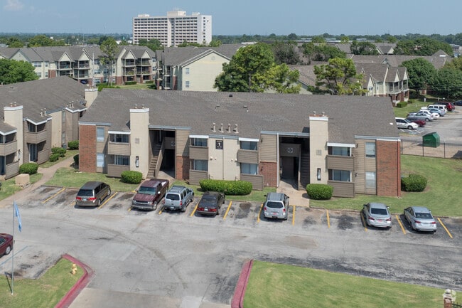 Alternate - Bristol Park Apartments
