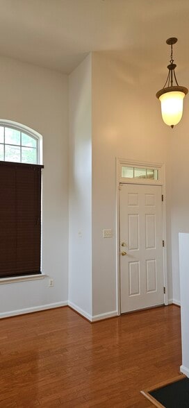 Building Photo - 12332 Rollys Ridge Ave