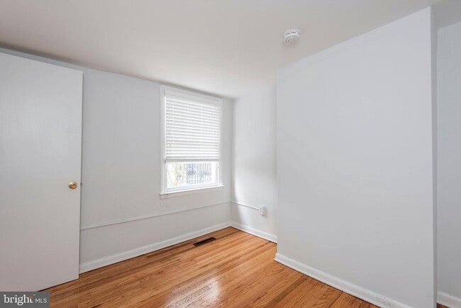 Building Photo - 3936 Delancey St