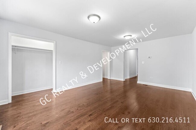Building Photo - 1501 N Leamington Ave