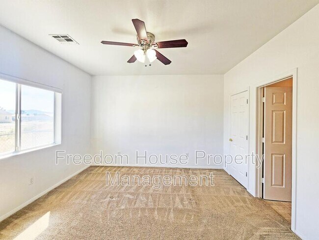 Building Photo - 1430 Star Rd