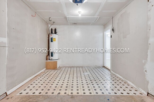 Building Photo - 1508 Pine Ln