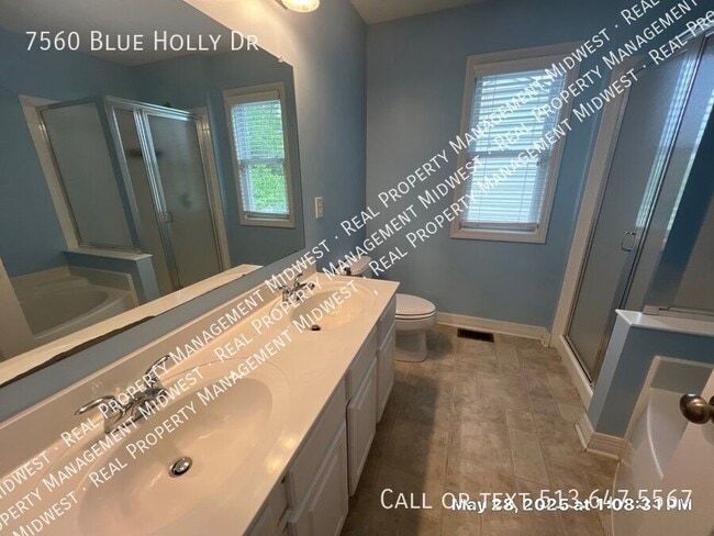 Building Photo - 7560 Blue Holly Dr
