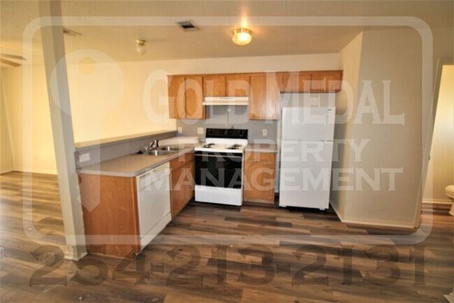 Building Photo - 4509 Deek Dr