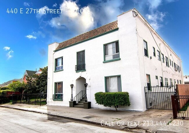 Building Photo - 440 E 27th St