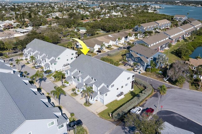 Building Photo - 911 Harbour House Dr