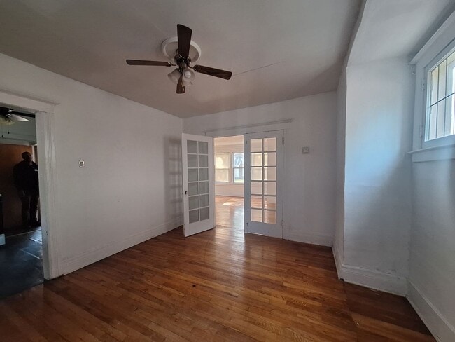 Building Photo - Come see your new home!