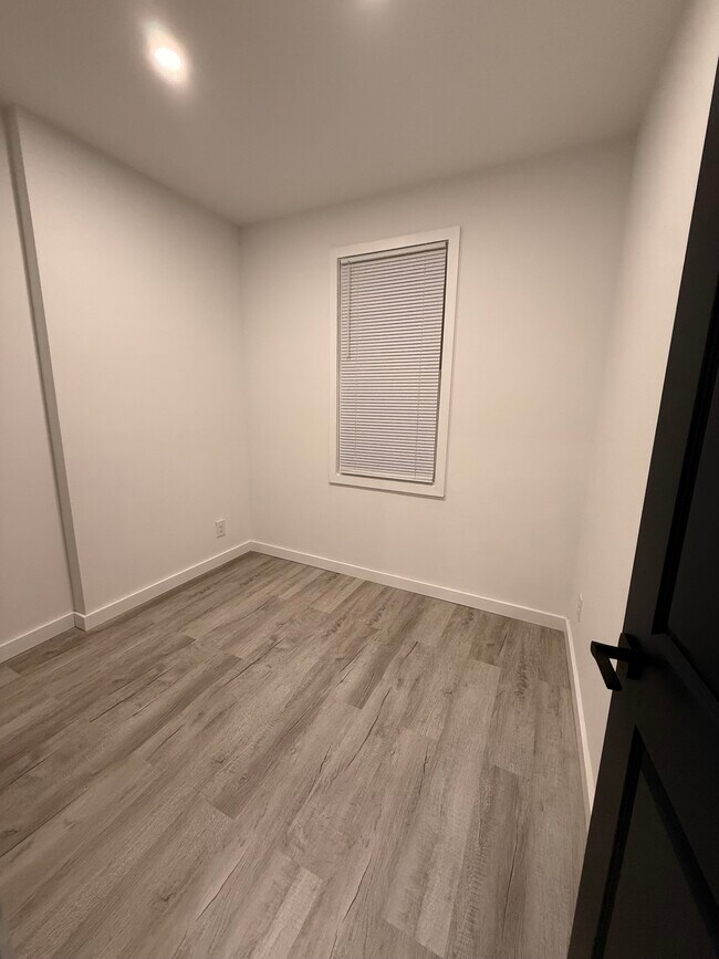 Building Photo - 3340 Potter St