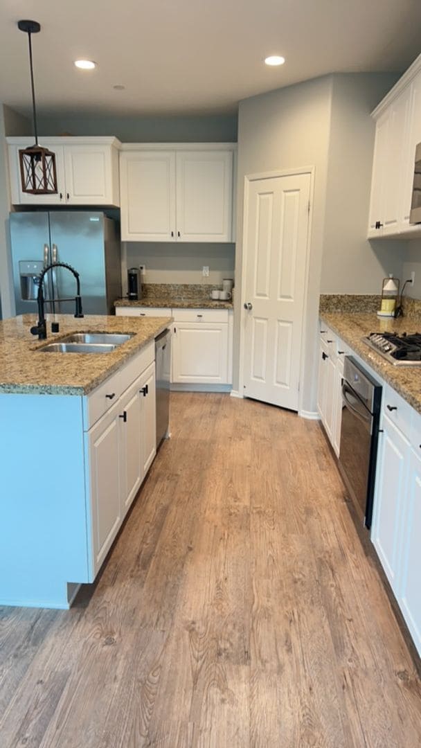 Building Photo - Beautiful 4 bedroom, 3 bath home nestled in the foothills of Fallbrook