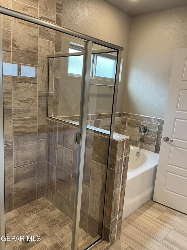 Building Photo - 11563 Leonor Duran St