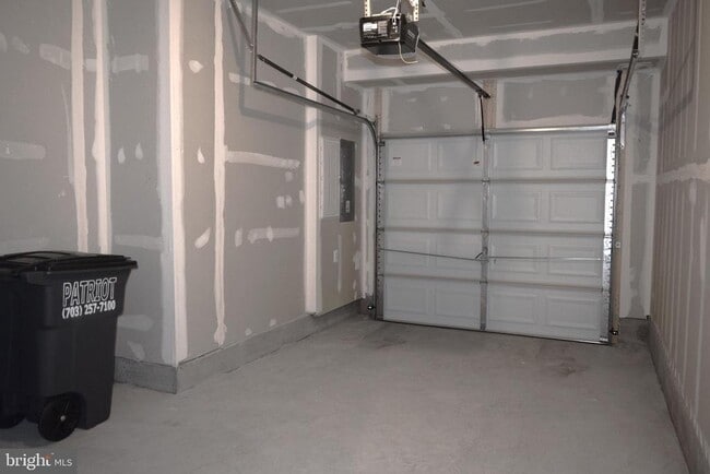 Building Photo - 13542 Innovation Station Lp