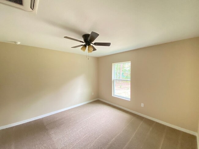 Building Photo - 6055 SW 155th St Rd