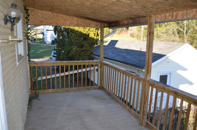 Building Photo - 17098 Truetown Rd