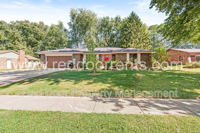 Building Photo - 8635 Bishops Ln