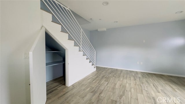 Building Photo - 6719 Vineland