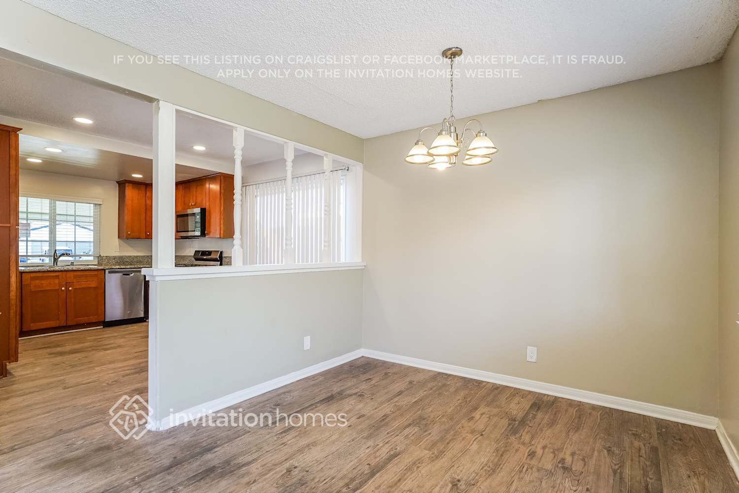 Building Photo - 2164 Athens Ave