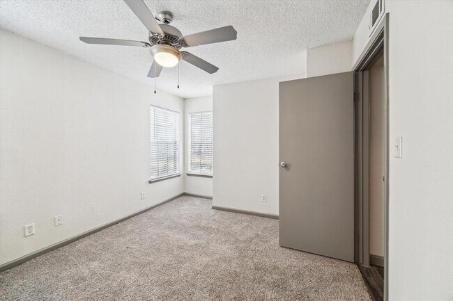 Building Photo - 1710 W T C Jester Blvd