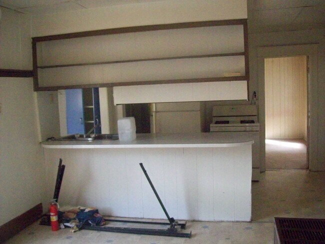 Building Photo - 35 Conejos Ave