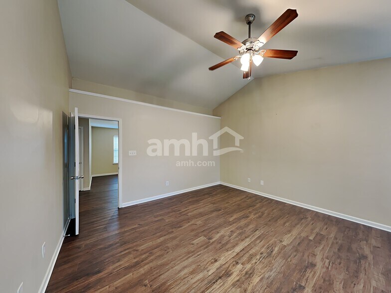 Building Photo - 2411 Cairns Mill Ct