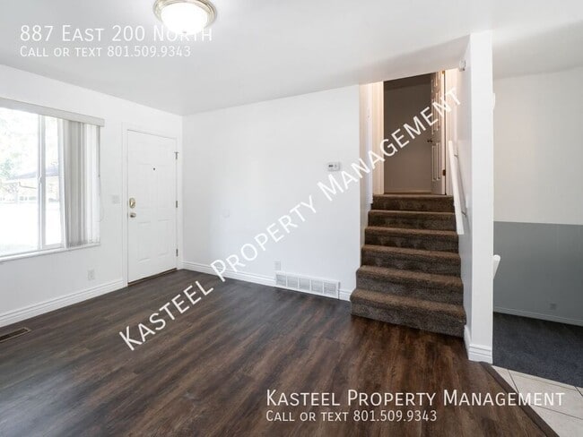 Building Photo - 887 E 200 N