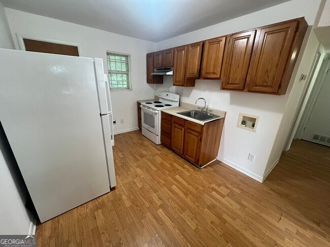 Building Photo - 4055 Elizabeth Park Ct