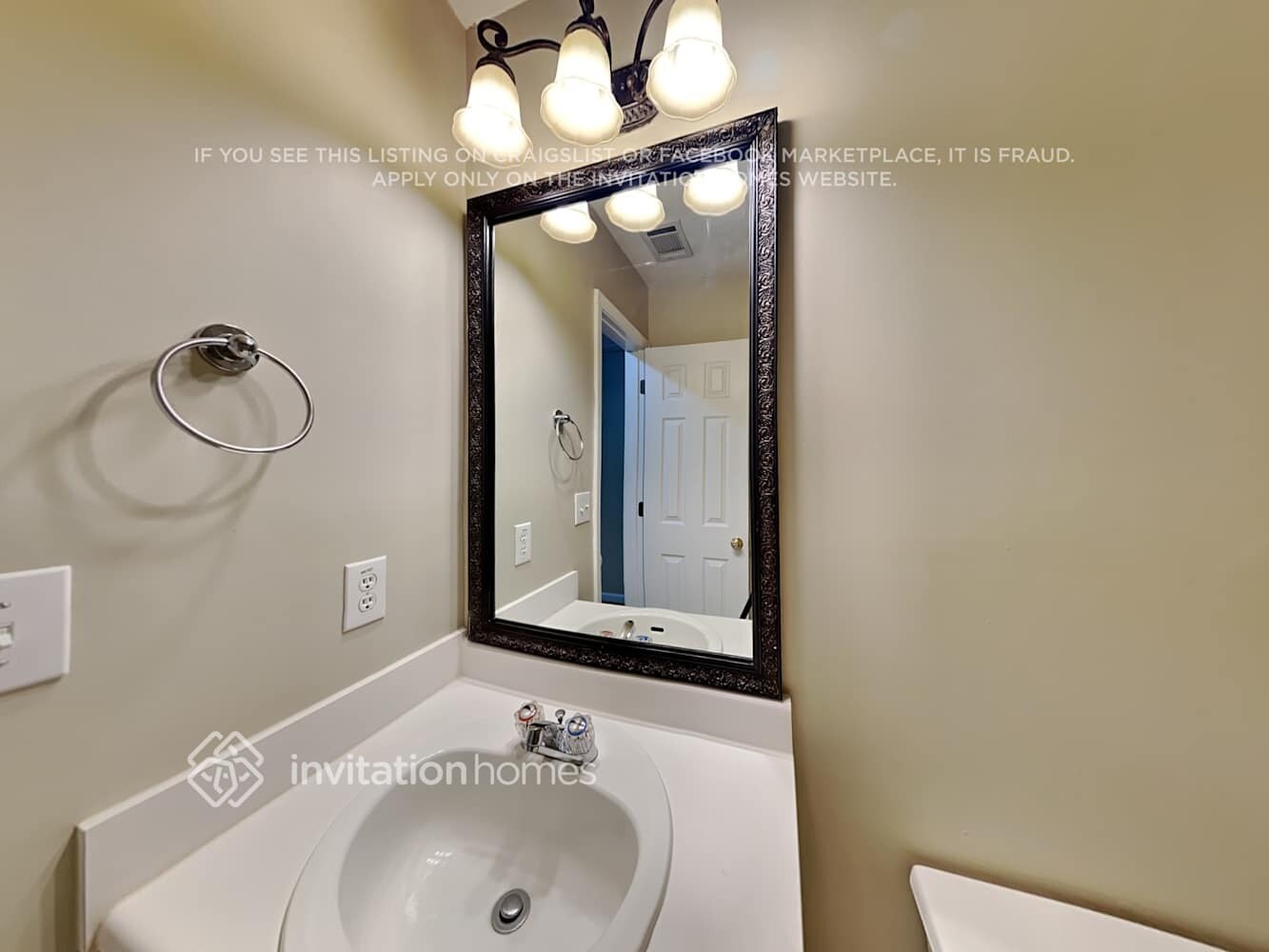 Building Photo - 2585 Hidden Creek Dr SW