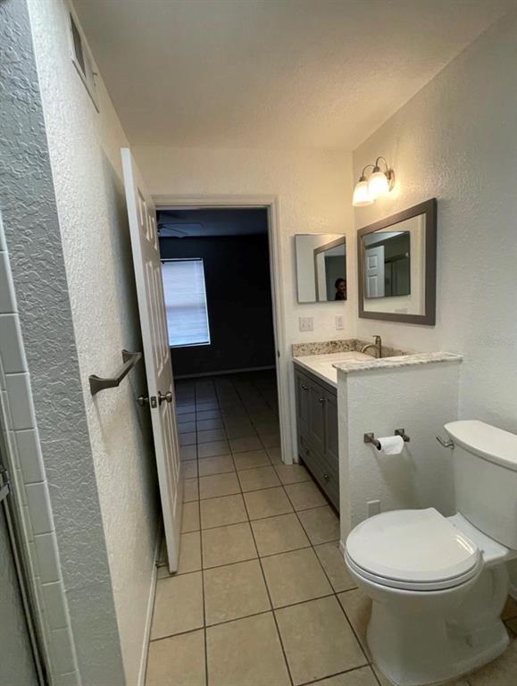 Building Photo - 827 Camargo Way