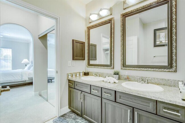 Building Photo - 1980 Post Oak Blvd Blvd