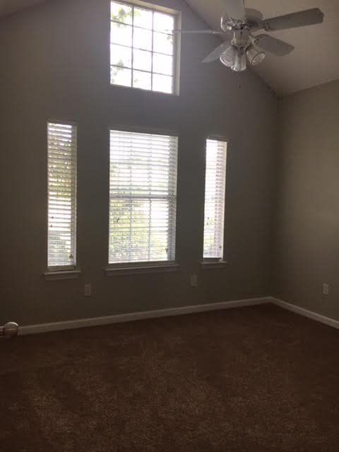 Building Photo - 601 Hidden Creek Cir